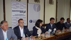 ДБГ против увеличението на тока искат осветяване на всички договори