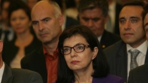 ДБГ против увеличението на тока искат осветяване на всички договори