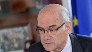 Регулаторът решава до петък за отсрочка за цените на тока