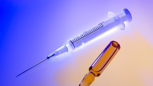 Баба плати 8500 лв за животоспасяваща инжекция на внука си