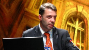 Николай Ненов с доклад за русенския карнавал на конференция в