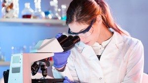 Ученици изобретиха дръжка за врата убиваща микробите