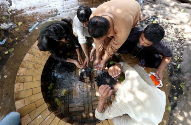 Обявиха извънредно положение в Пакистан заради жегите