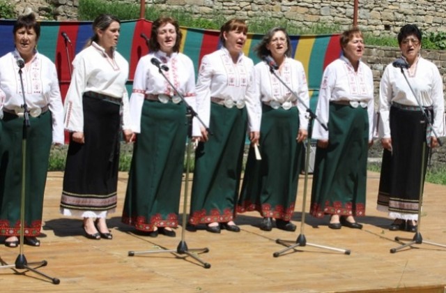 Габровските гласове взеха Специалната награда на фестивала Пъстра шевица