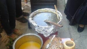 Приготвиха Пластира на дванадесетте апостоли за Еньовден във В Търново