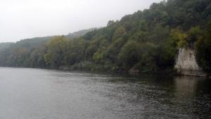 Свлачища замърсяват река Искър