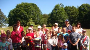 Над 50 деца учиха традициите за Еньовден в Осоговската планина