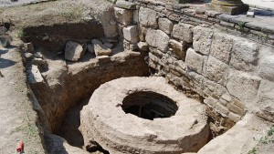 Откриха в Плиска луксозен гроб предполагат че е на първия