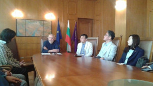 Заместник кметът на В Търново посрещна делегация от корейски журналисти