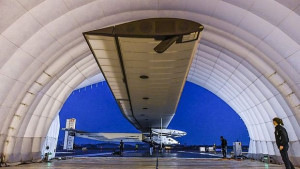 Слънчев импулс 2 може да остане една година в Япония