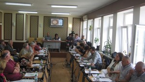 Община Мездра ще купува Дома на железничаря