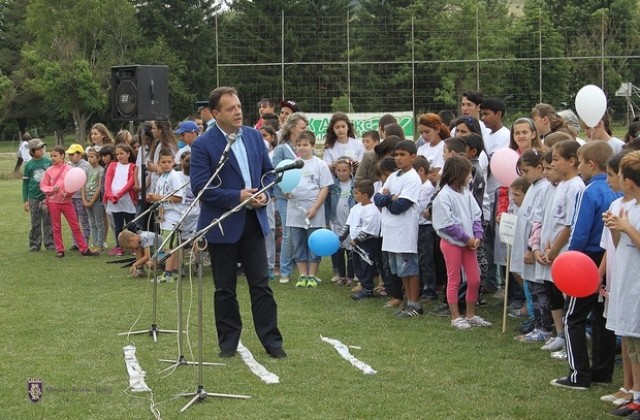 С пъстро тържество в Шемшево откриха Лятна детска академия