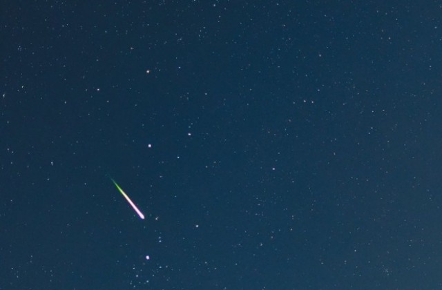 Японци правят изкуствен дъжд от падащи звезди