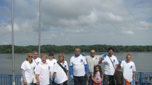 СДС Русе почисти част от кея