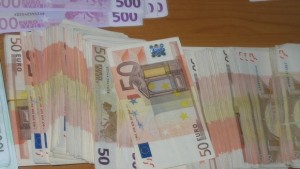 Недекларирана валута по тялото на румънка откриха на Капитан Андреево