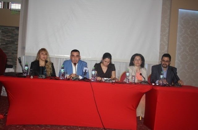 35% от българките се боят, че раждането ще навреди на кариерата им