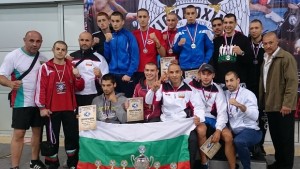 14 медала за българските кикбоксьори