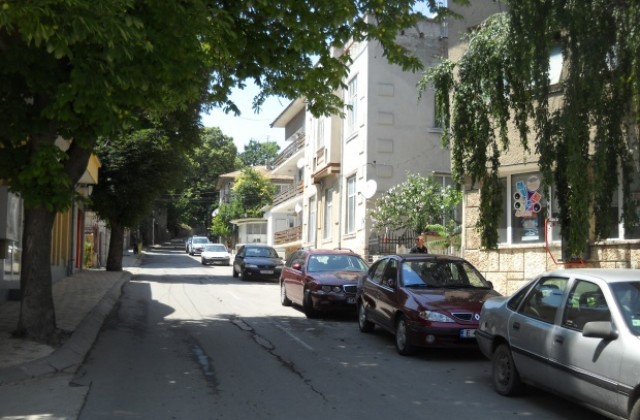 Ще асфалтират улици в Балчик и селата от общината