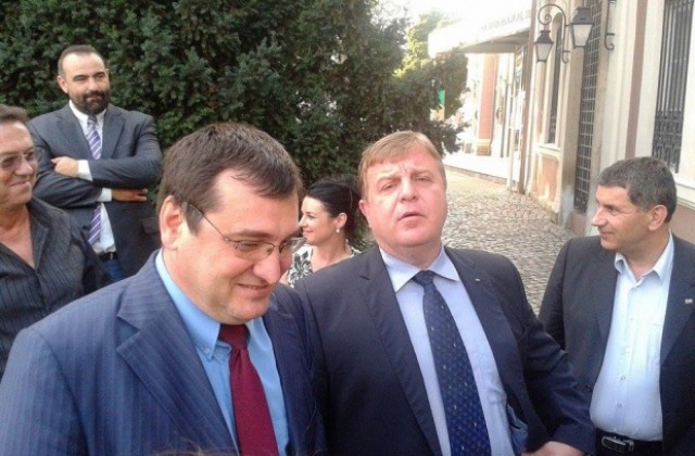 Славчо Атанасов подписа договор с пловдивчани