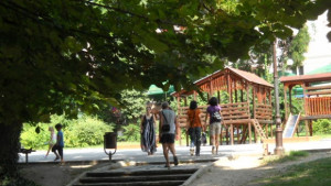 Награждават деца от конкурс за рисунка по проект Готови за