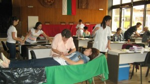 Над 40 човека дариха кръв в Дупница