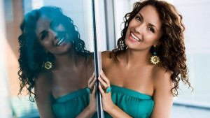 Диди от На кафе е водещата на Фермер търси жена