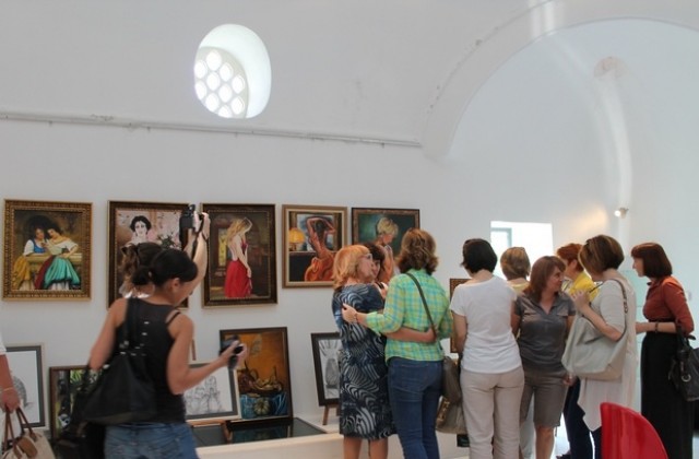 Изложба живопис на жени от Узункьопрю в Арт-галерия - Свиленград