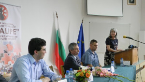 Вицепрезидентът подкрепи инициатива за толерантността на Център Амалипе