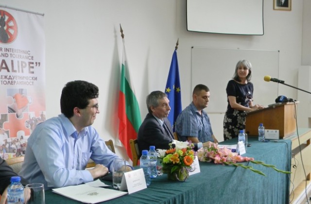 Вицепрезидентът подкрепи инициатива за толерантността на Център Амалипе