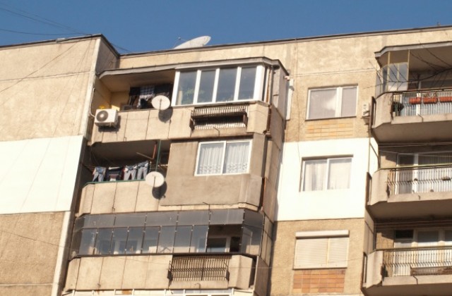 Поправки в закон забраняват остъкляването на балкони?