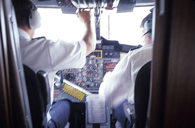 Руски летци и учени ще обиколят Земята със самолети-амфибии