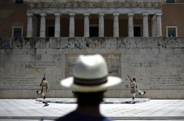 Гърция се нуждае от още 36 млрд. евро от ЕС