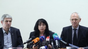 Какви мерки взема правителството за да намали дефицита в енергетиката