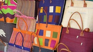 Прибраха чанти и тонколони менте