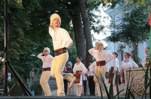 Във Видин започна фестивалът „Танци край Дунава