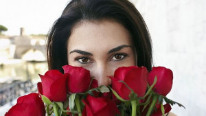 Учени обещават да върнат на розите забравения аромат