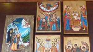 НИМ дарява пет православни икони на опожарения параклис над Сопот