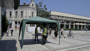 Във Видин раздават минерална вода на гражданите в горещините