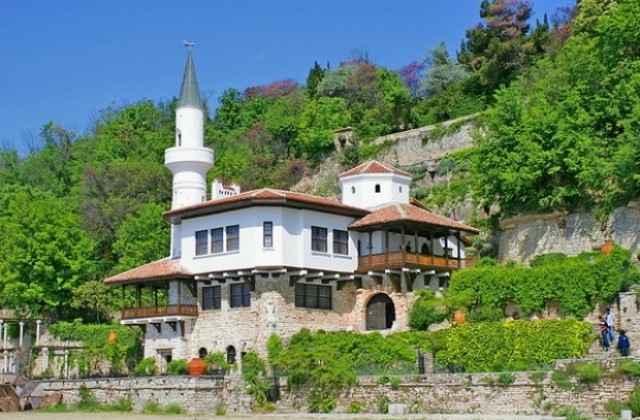 Дворецът в Балчик отваря врати за габровския хумор