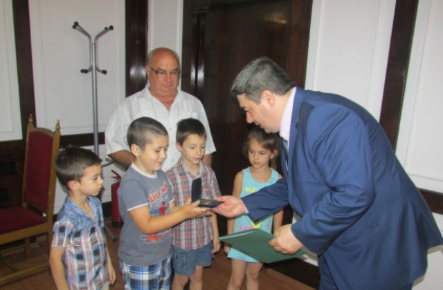 Горнооряховският кмет се срещна със съставите лауреати от Петропавловския събор