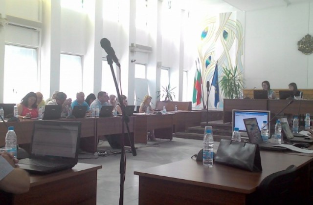 Кметът защити позицията си срещу референдума на БСП