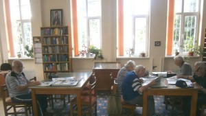 Обучават читатели как да ползват компютрите в библиотеката