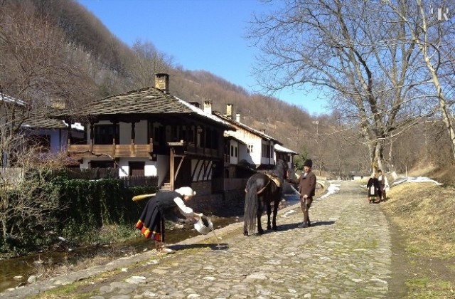 Радослав Първанов показа своите снимки от АЕК Етър