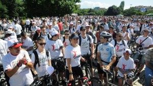 Със състезания турнири и танци призовават варненци да живеят активно