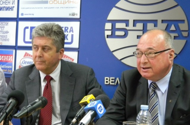 Промените в Конституцията не си струват усилията, според Георги Първанов