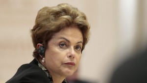 Облаците над Дилма Русеф се сгъстяват