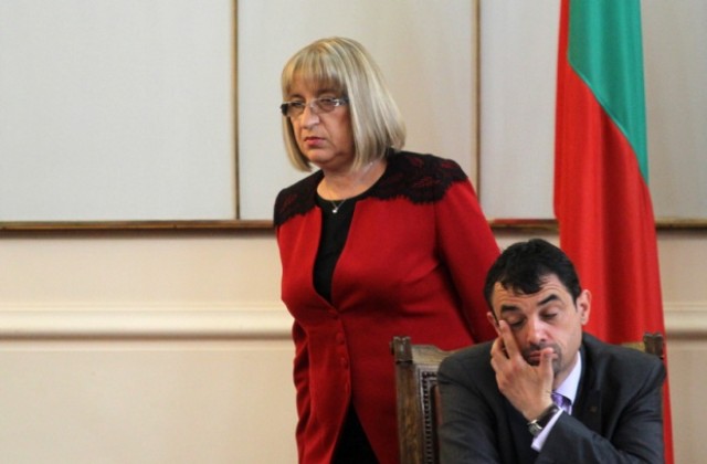 Пръскане с препарат унищожило ниви във Врачанско, депутат иска разследване