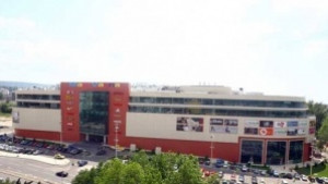 Евакуираха Мол Варна заради сигнал за бомба