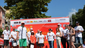 Хиляди варненци спортуваха заедно с именити състезатели