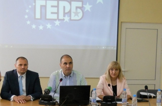 Петя Аврамова: Никой да не прехвърля вината за собственото си управление на друг